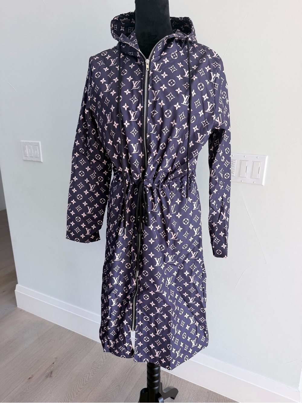 Logo-Print Navy Hooded Trench Coat with Drawstring Waist size L